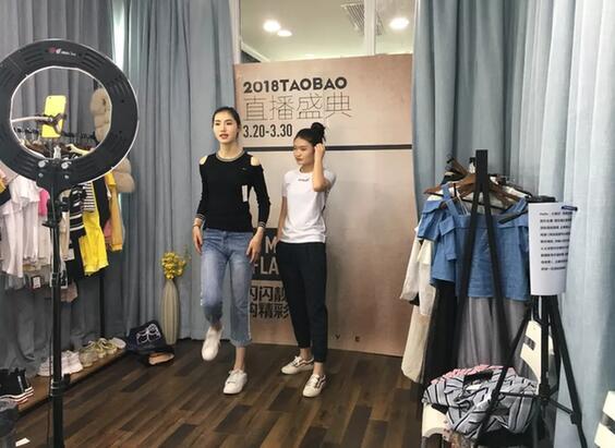 關于女生最新網名的選擇，探索時尚與個性的交匯點（2017年最新版）