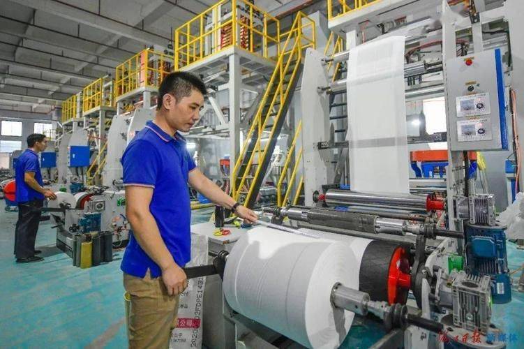 鄭州吹膜工最新招聘，行業(yè)現(xiàn)狀、職業(yè)前景與人才需求